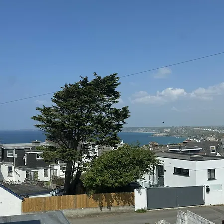 Shore * New Quay
